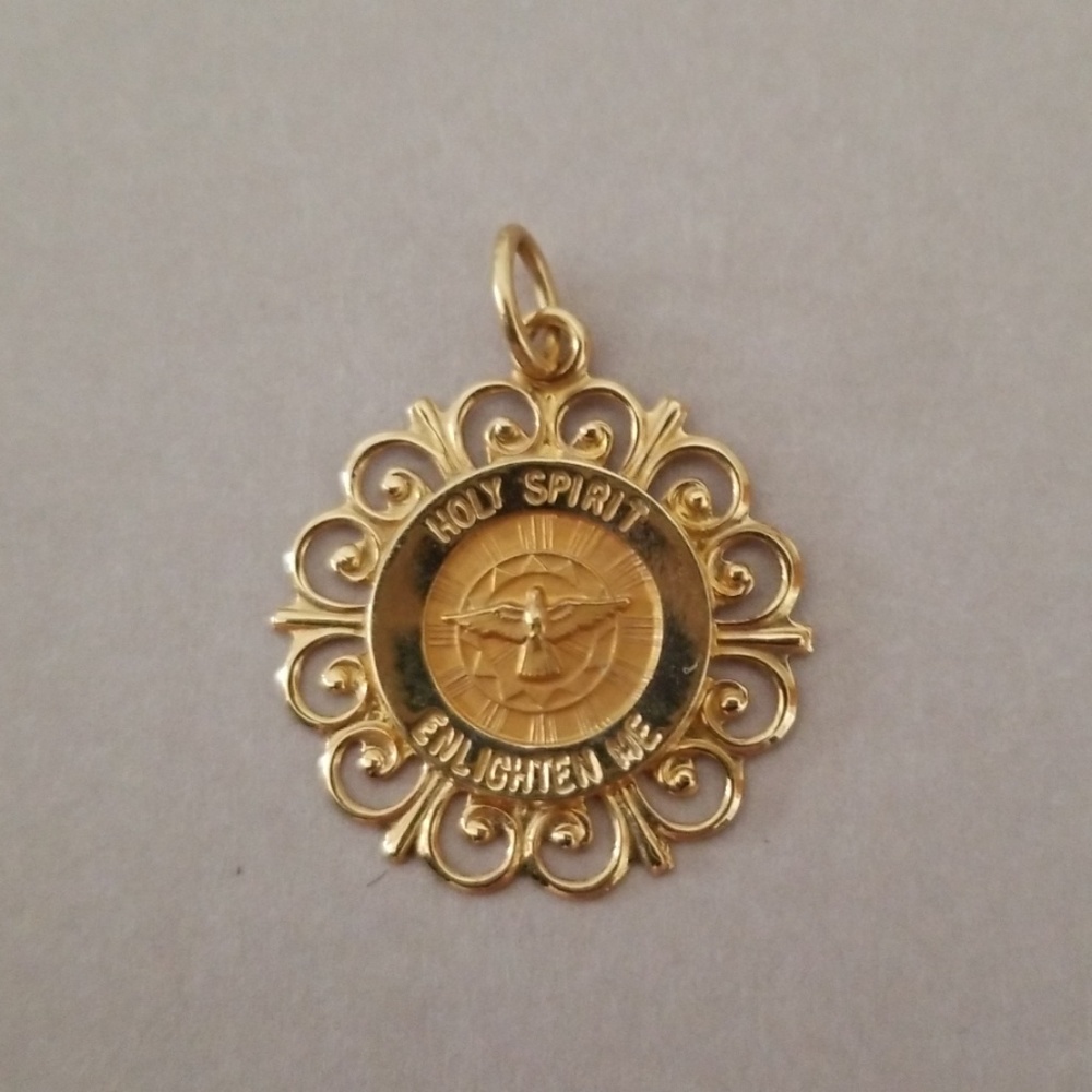 14kt Gold Charm/Pendant "Holy Spirit Enlighten Me"